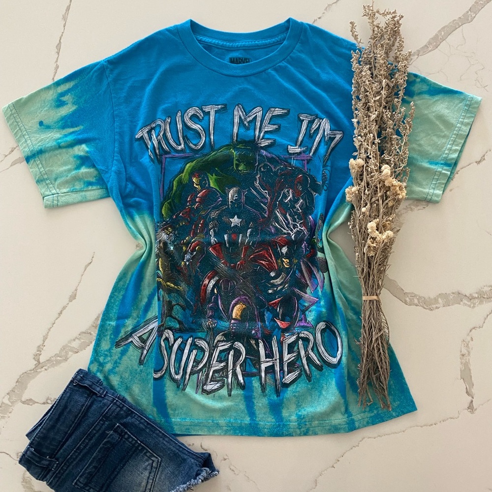 XL-   Marvel Super Heroes Bleached Tee shirt